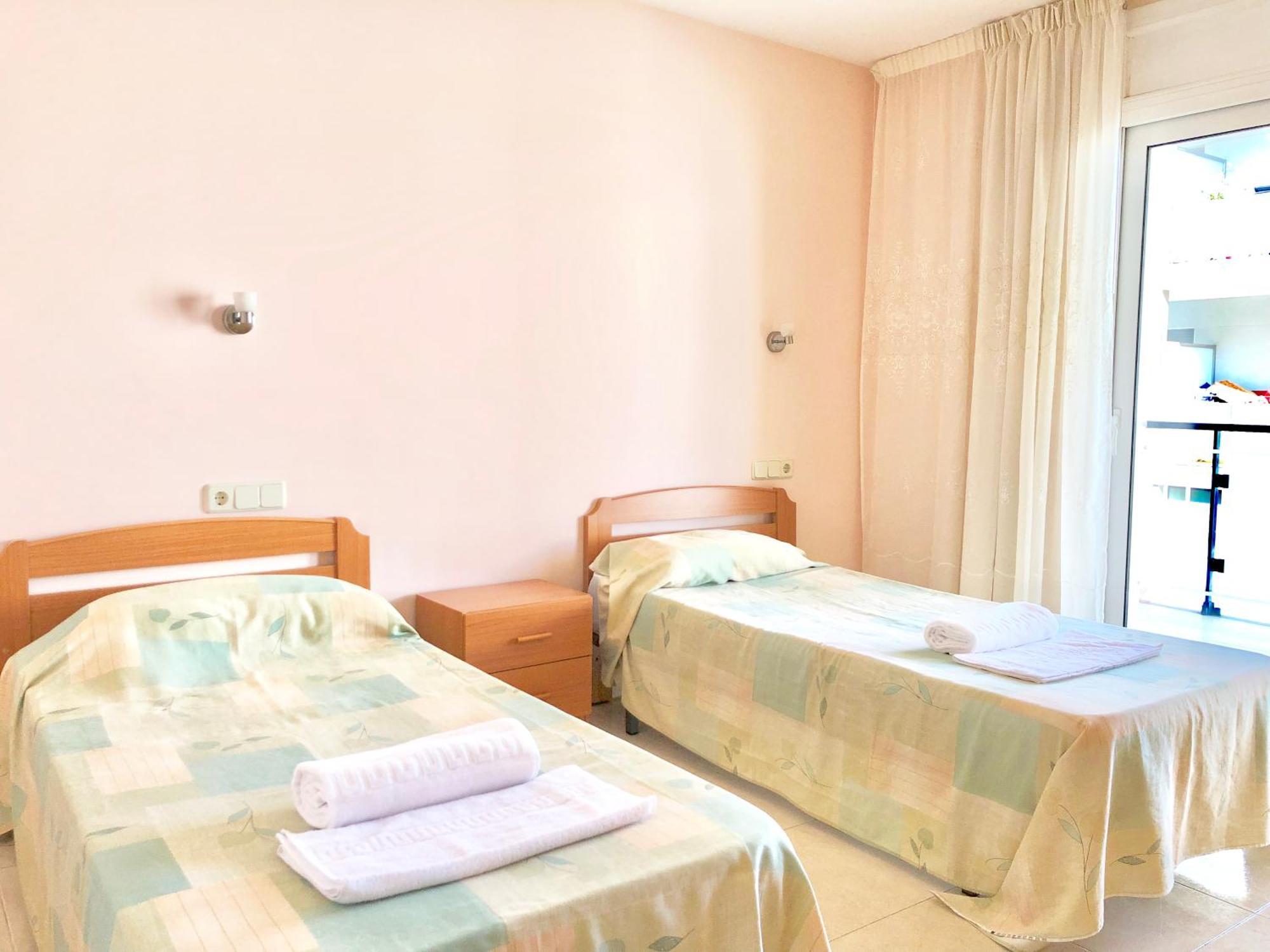 Apartamentos Benet Roses Dış mekan fotoğraf