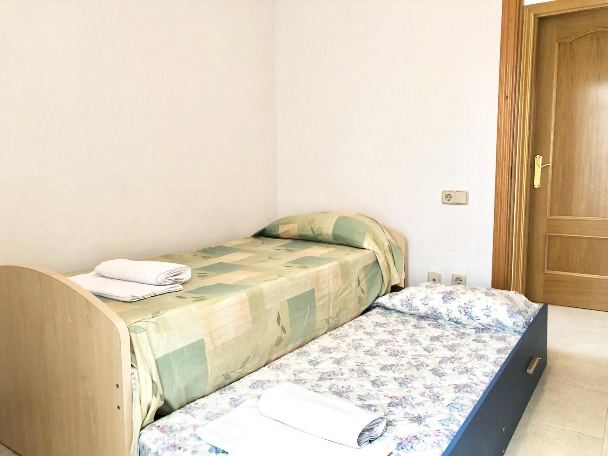 Apartamentos Benet Roses Dış mekan fotoğraf