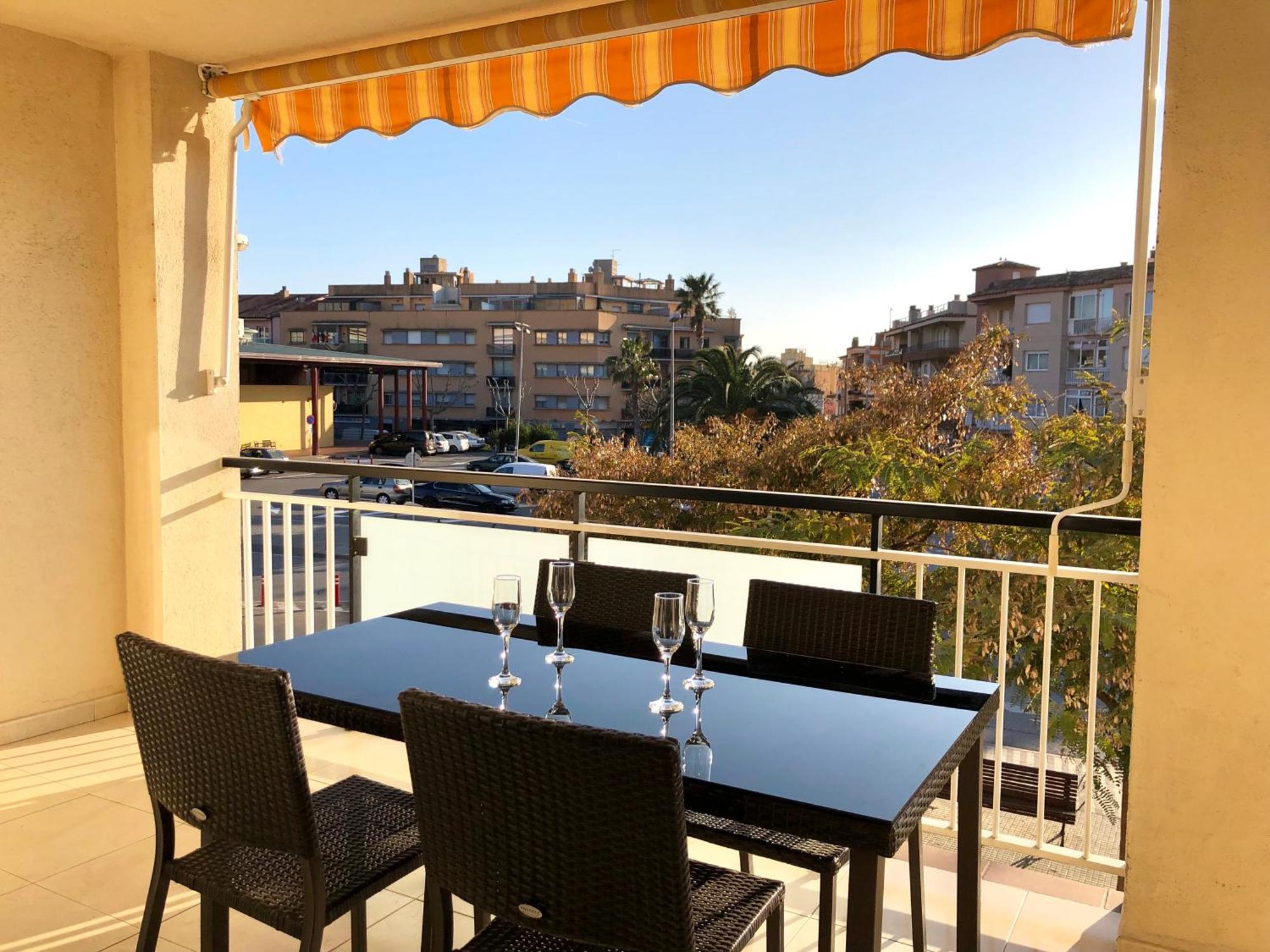 Apartamentos Benet Roses Dış mekan fotoğraf