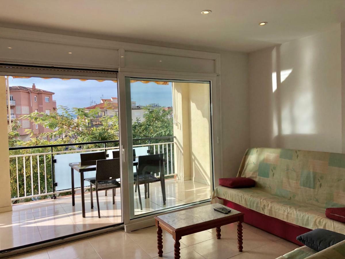 Apartamentos Benet Roses Dış mekan fotoğraf