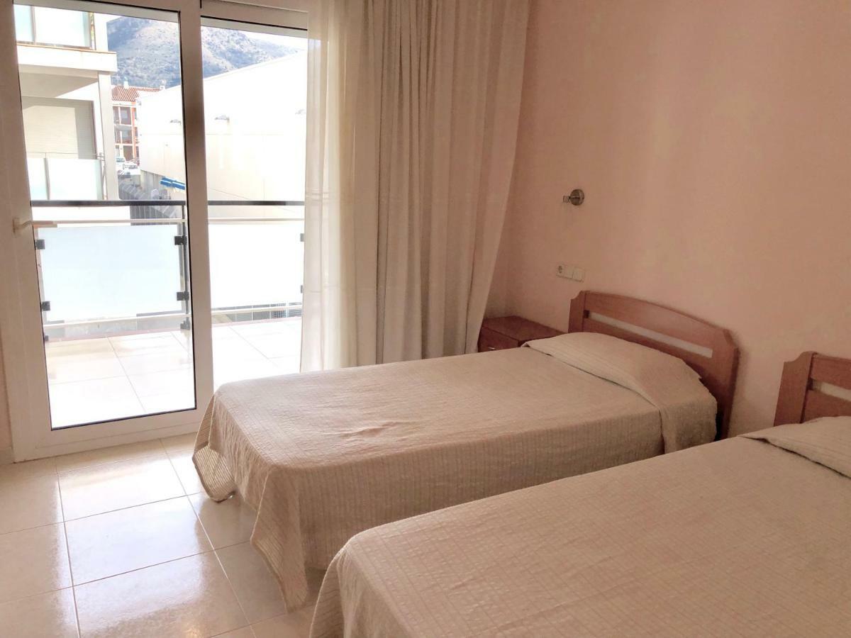 Apartamentos Benet Roses Dış mekan fotoğraf