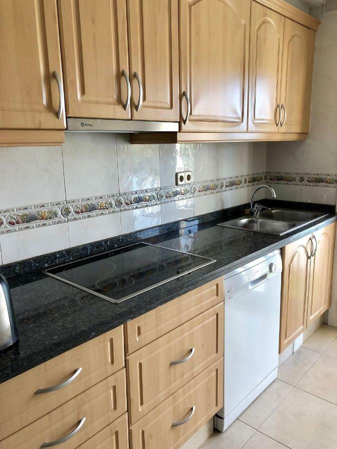 Apartamentos Benet Roses Dış mekan fotoğraf