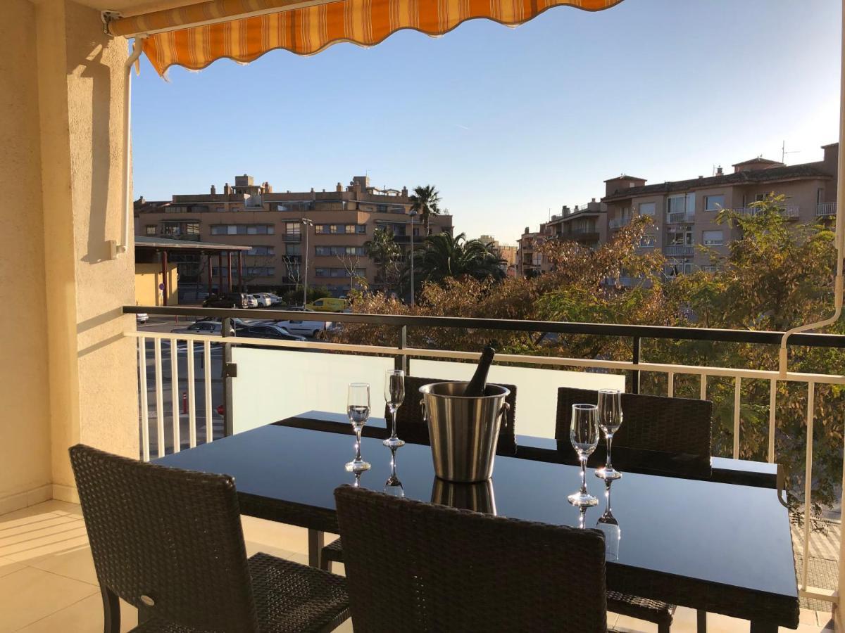 Apartamentos Benet Roses Dış mekan fotoğraf
