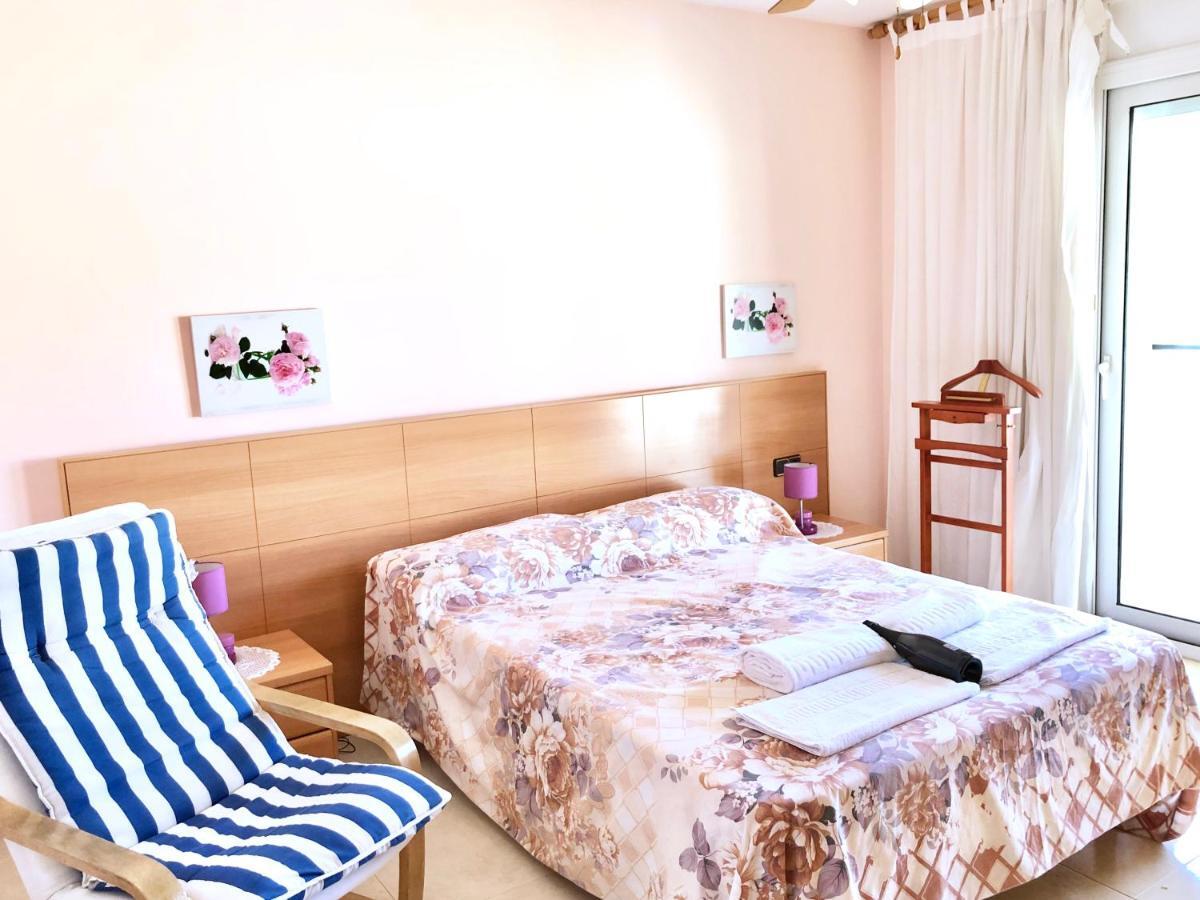 Apartamentos Benet Roses Dış mekan fotoğraf